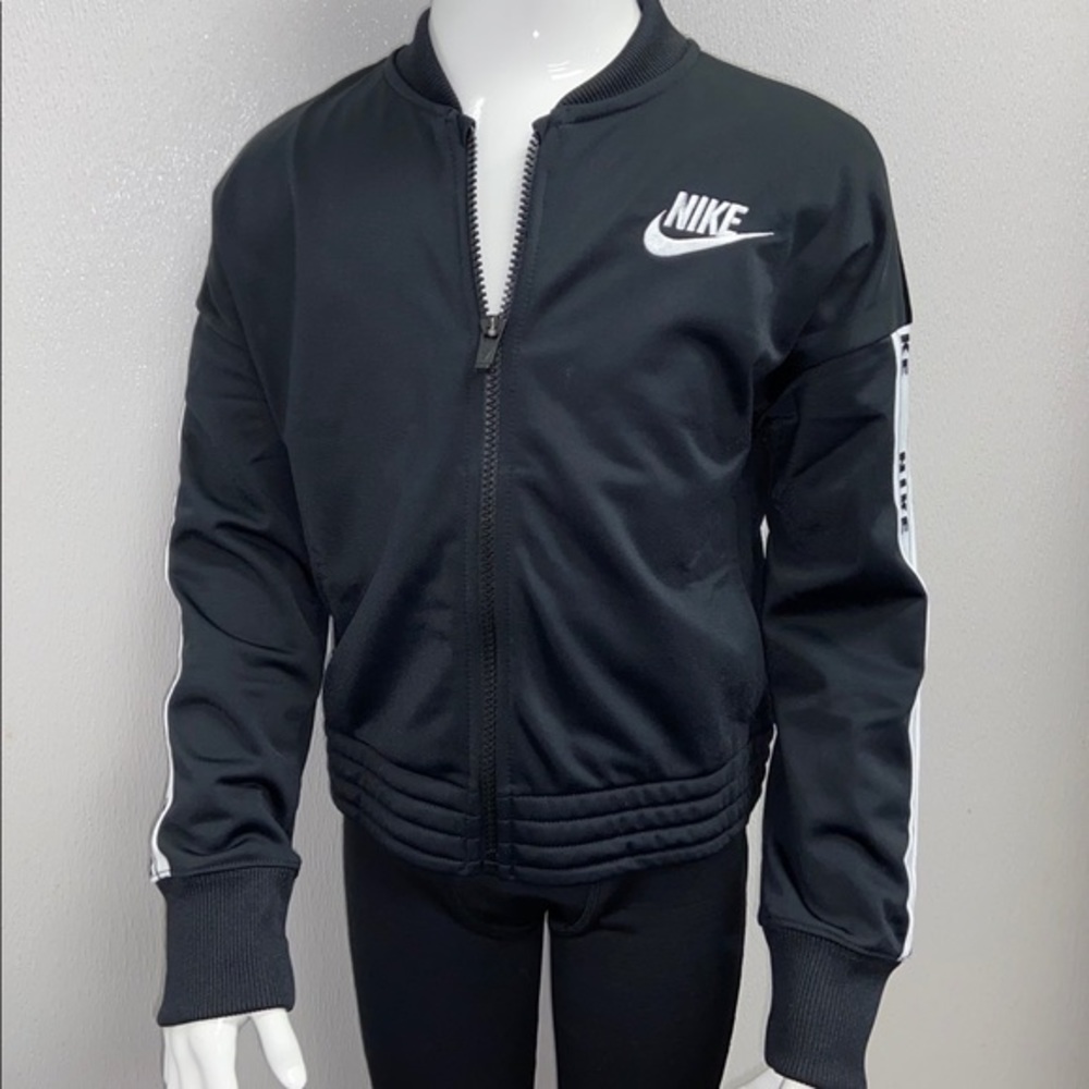 Nike Youth Full ZIP Tricot Warm Up Jacket.